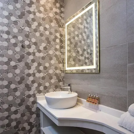 Hollywood - Adults Only * Faliraki