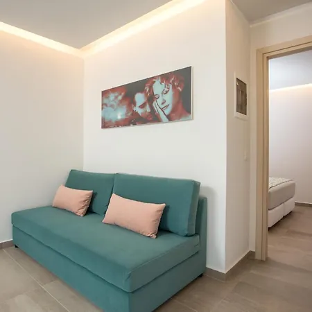 Hollywood - Adults Only Faliraki