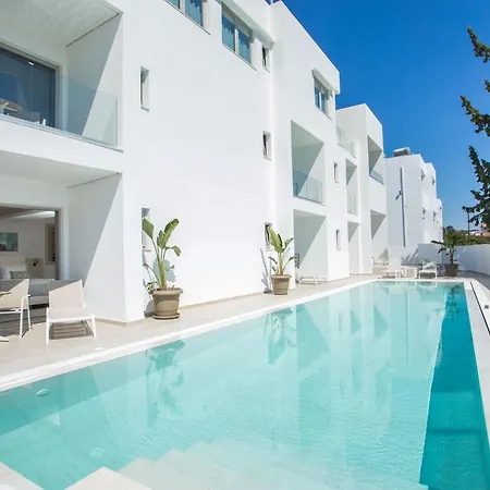 Hotell Hollywood - Adults Only *