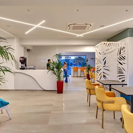 Hollywood - Adults Only Отель