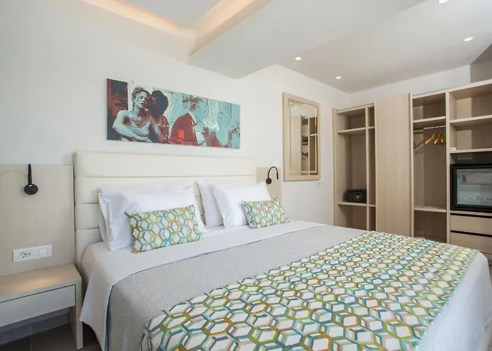 Hollywood - Adults Only Hotel