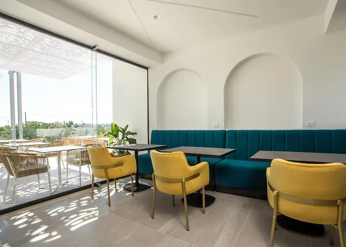 Hollywood - Adults Only * Faliraki