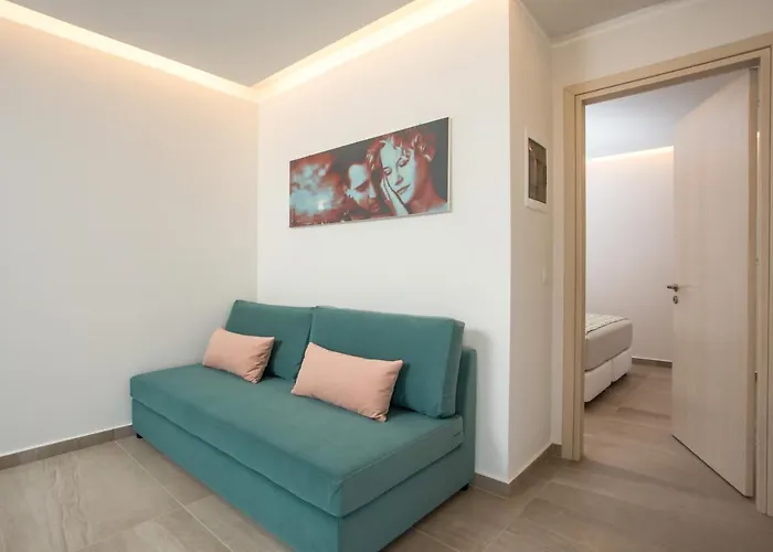 Hollywood - Adults Only Faliraki